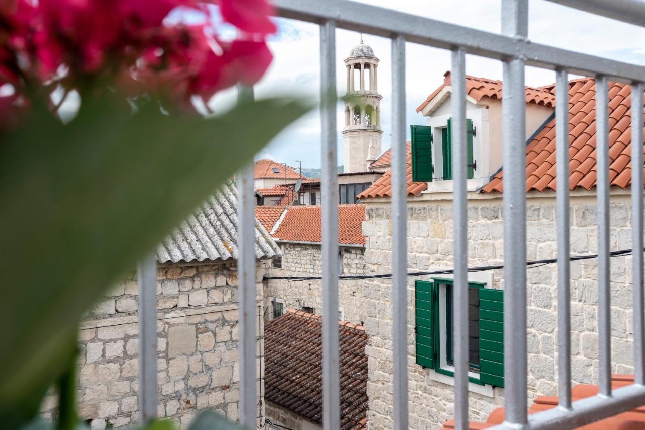 Guesthouse NINA Kaštel Novi Extérieur photo